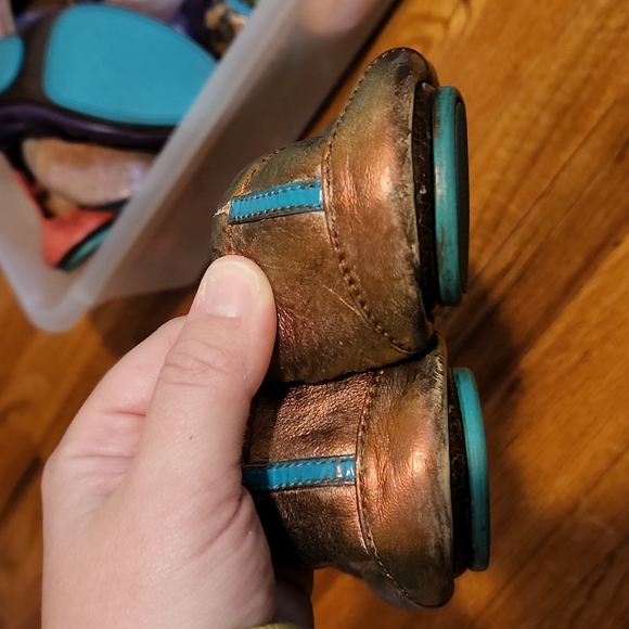 Color shift tieks - Picture 2 of 5